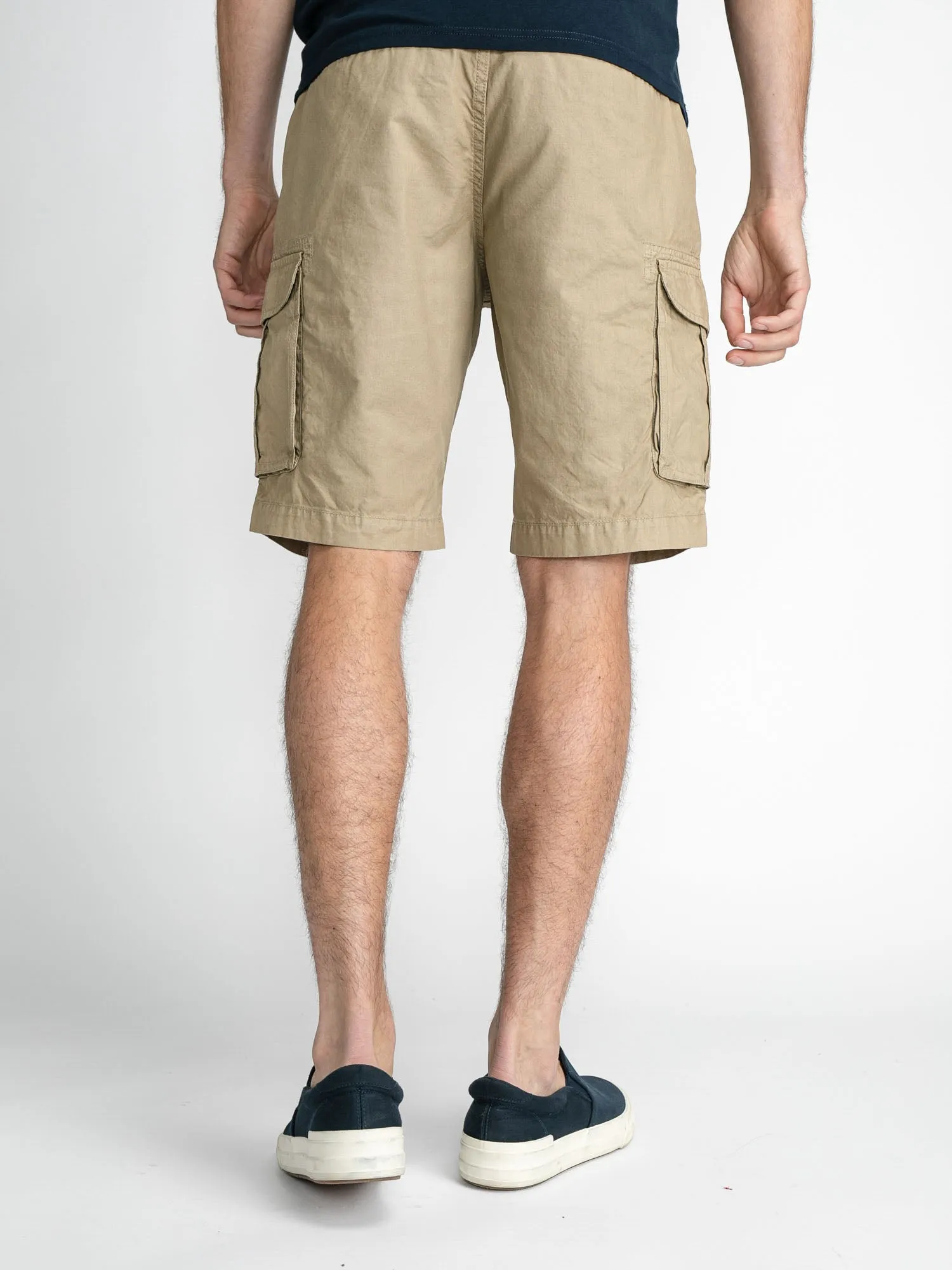 Cargo shorts with belt