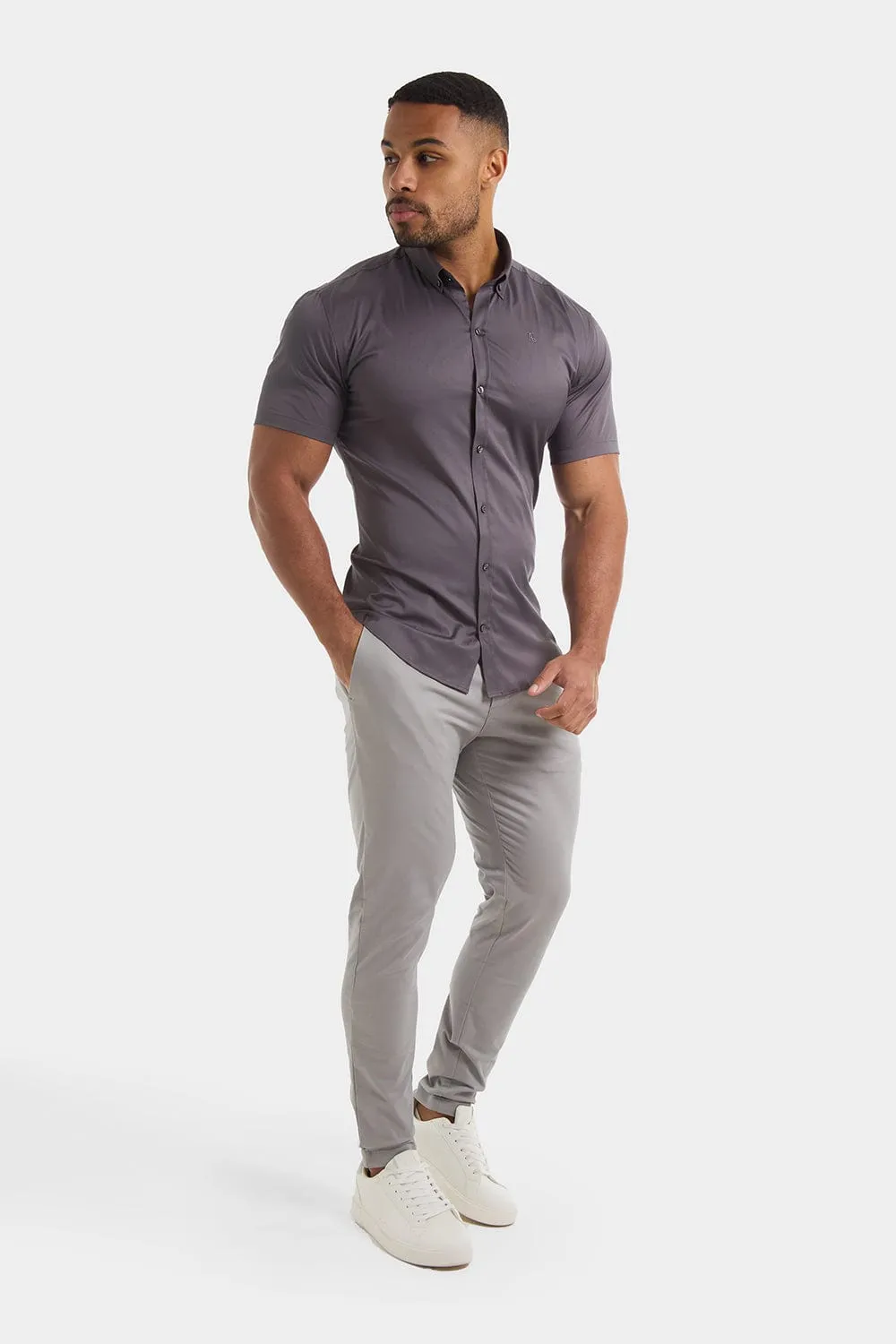 Muscle Fit Cotton Stretch Chino Trouser in Pale Grey