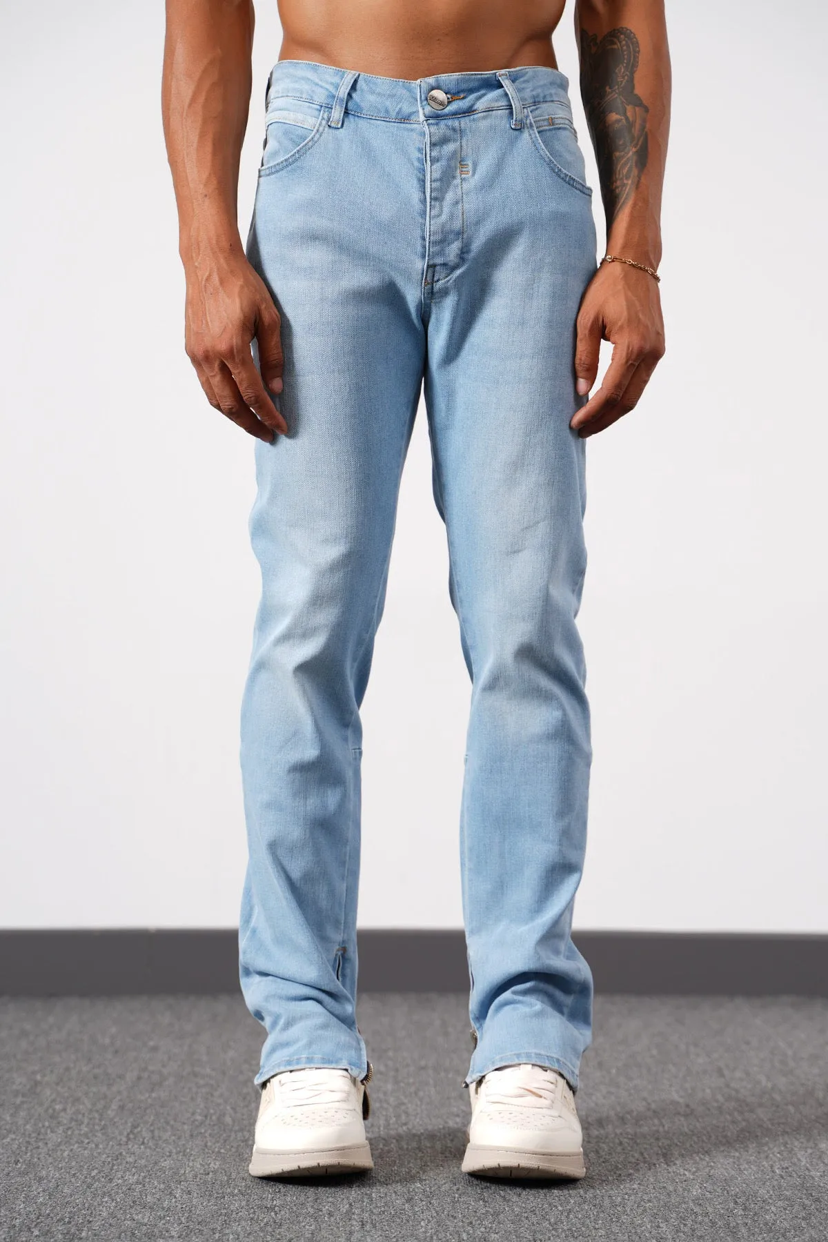 THE ANGELO FLARED JEANS